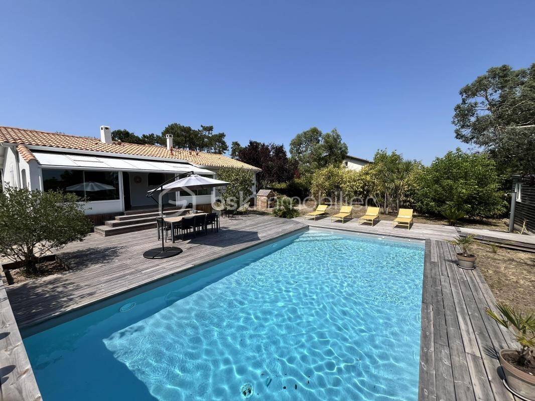 Maison à vendre, 130m², SOULAC SUR MER