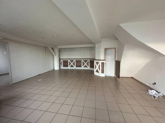 Immeuble à vendre 67 000 € 180 m² Valençay 36600