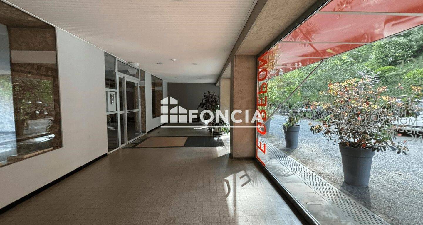 Maison à louer, 119m², SAINTE FOY LES LYON