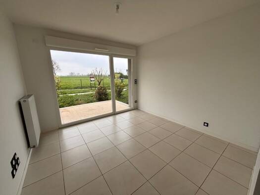 Appartement à louer 635 € 2 pièces 1 chambre 40 m² RDC Belberaud 31450