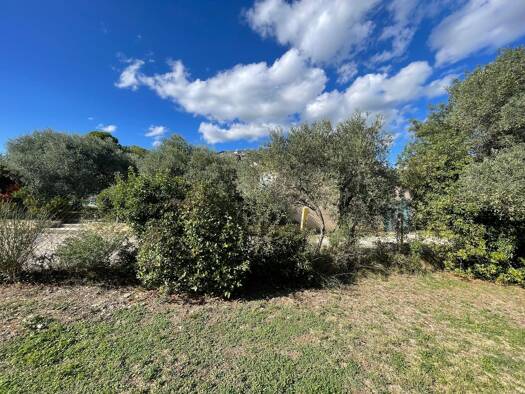 Terrain constructible à vendre 125 000 € 500 m² de terrain Vacqueyras 84190