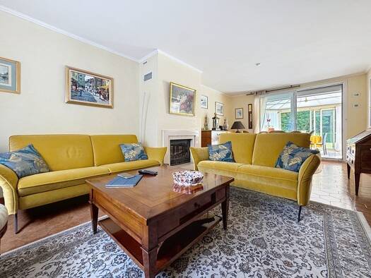 Maison à vendre 590 000 € 6 pièces 4 chambres 137 m² 563 m² de terrain Versonnex 01210