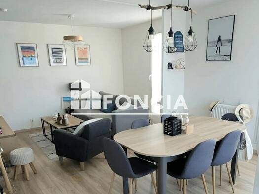 Appartement à louer 850 € 2 pièces 1 chambre 46,4 m² 1er étage Prison et Reste Fleury-Mérogis 91700