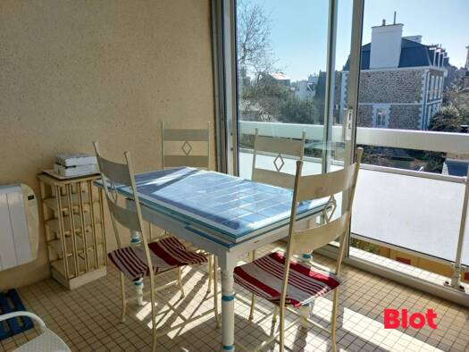 Appartement à vendre 199 900 € 1 pièce 28 m² Étage 3/4 Dinard 35800