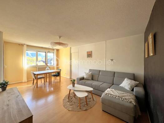 Appartement à vendre 275 000 € 4 pièces 3 chambres 81,8 m² Étage 3/3 Bealieres Meylan 38240