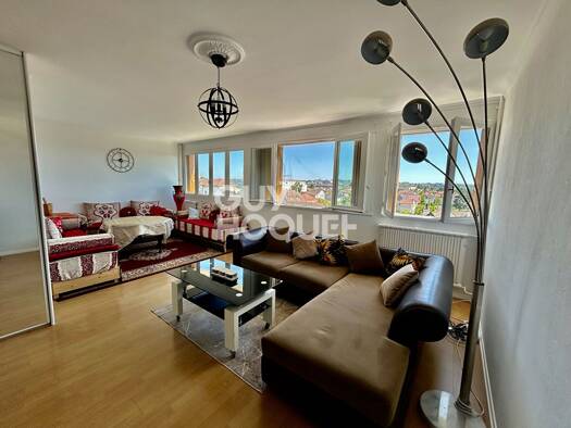 Appartement à vendre 199 000 € 5 pièces 3 chambres 86 m² Étage 3/4 Cimetière Neuilly-sur-Marne 93330