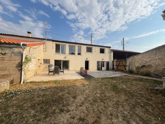 Maison à vendre 388 240 € 6 pièces 4 chambres 187,5 m² 731 m² de terrain Aigrefeuille-d'Aunis 17290