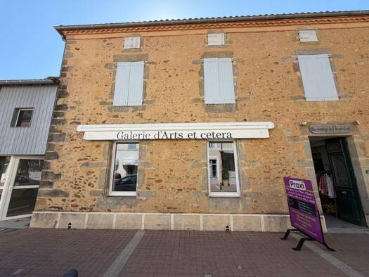 Local commercial à vendre 97 600 € 41 m² de surface de vente Eugénie-les-Bains 40320