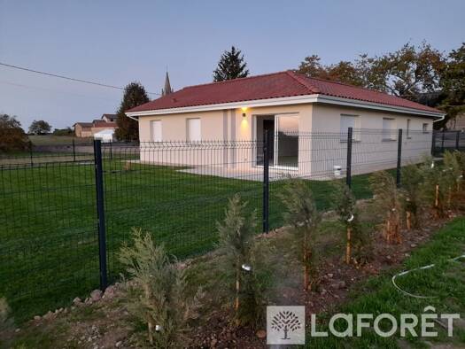 Maison à louer 1 150 € 4 pièces 3 chambres 97 m² Sainte-Anne-sur-Gervonde 38440