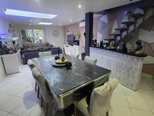 Maison à vendre 247 000 € 4 pièces 2 chambres 113 m² 366 m² de terrain Toufflers 59390