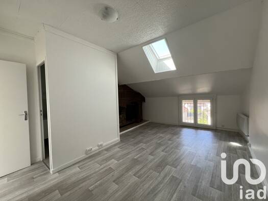 Appartement à vendre 155 000 € 2 pièces 1 chambre 37 m² Étage 2/2 Gouvernes 77400