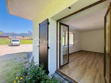 Appartement à vendre 255 000 € 3 pièces 2 chambres 66 m² RDC Bernex 74500