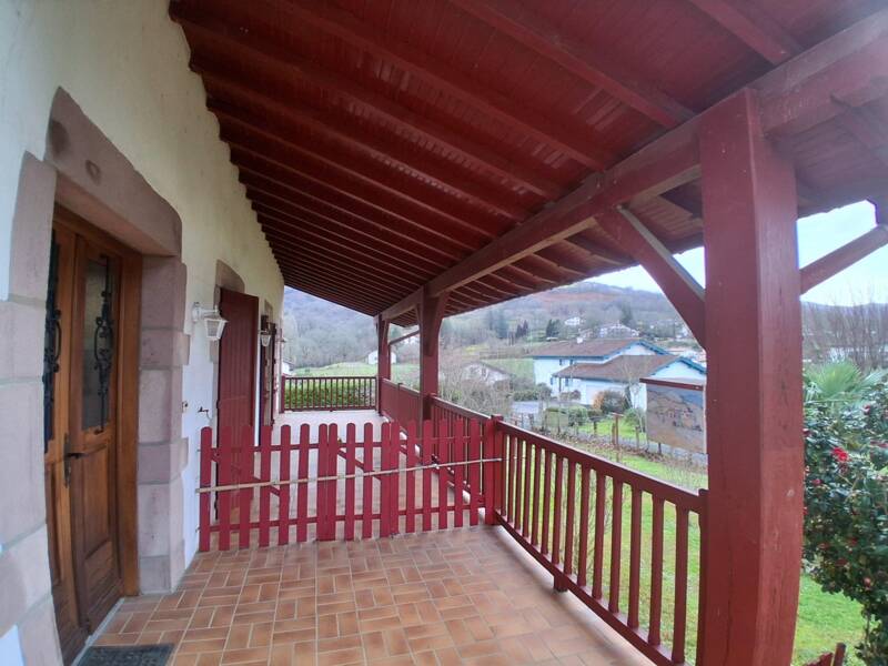 Maison à louer, 91m², AINHOA