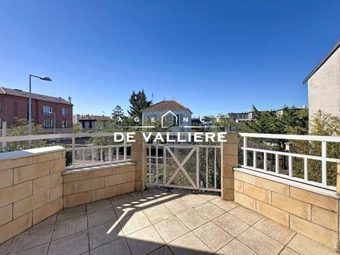 Maison à louer, 80m², NANTERRE