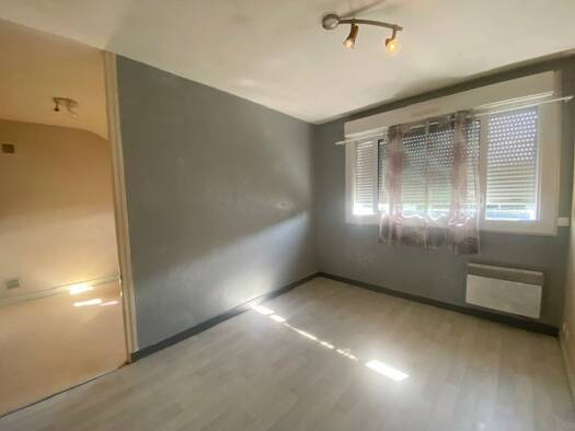Appartement à vendre 78 750 € 2 pièces 1 chambre 30 m² 2ème étage Pontivy 56300