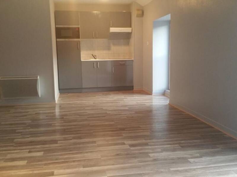 Maison à louer, 52m², PLOUVIEN