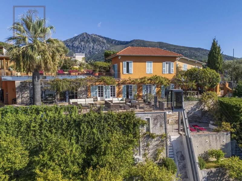 Maison à louer, 335m², MENTON