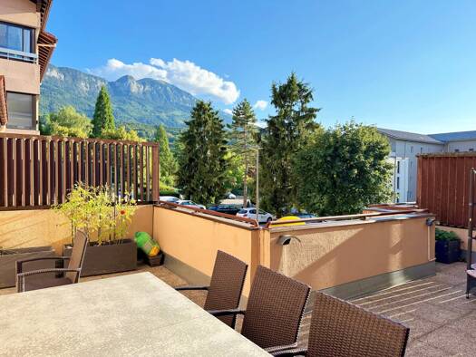 Appartement à vendre 359 000 € 4 pièces 3 chambres 97 m² Étage 1/3 St Pierre en Faucigny 74800