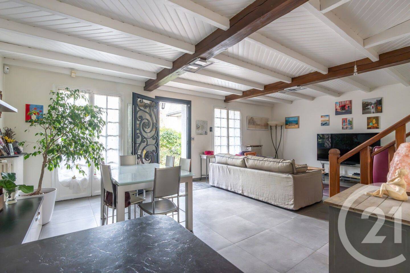 Maison à vendre, 168m², SAINT MAUR DES FOSSES