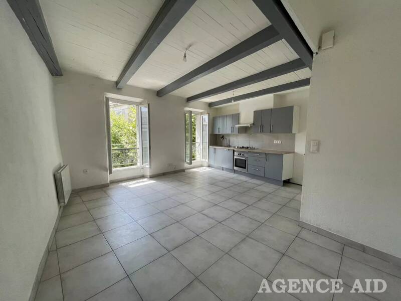 Maison à louer, 85m², CUGES LES PINS