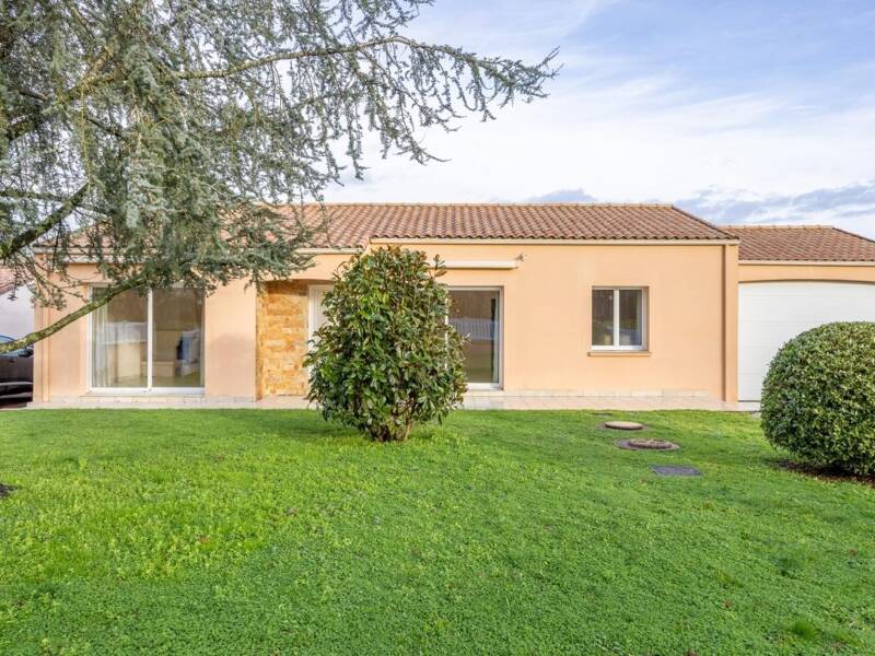 Maison à vendre, 125m², SAINT LUMINE DE COUTAIS