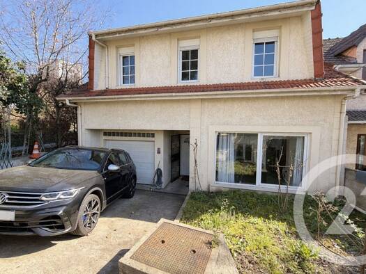 Maison à vendre 360 000 € 5 pièces 4 chambres 118 m² 305 m² de terrain Saint-Denis 93200