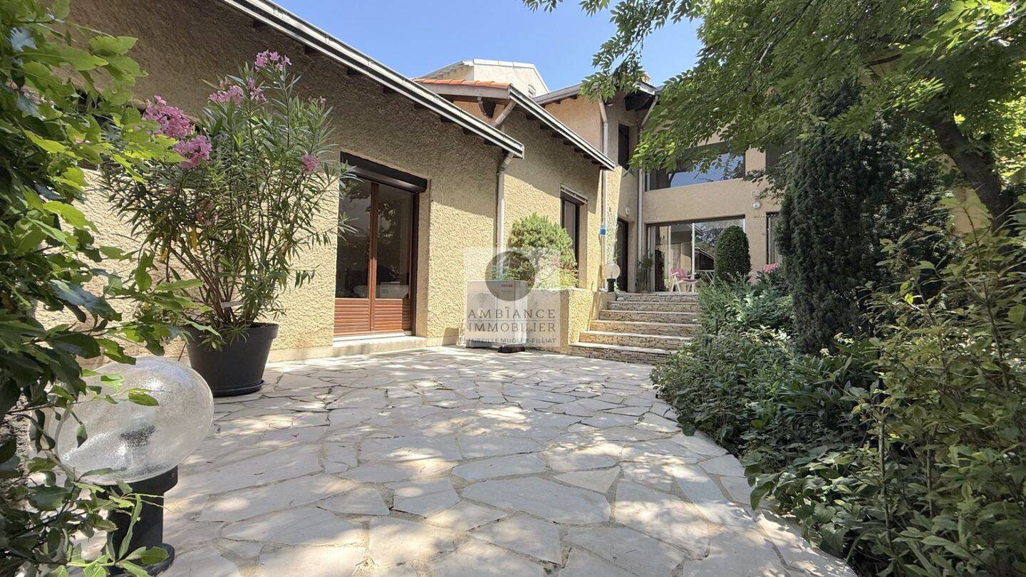 Maison à vendre, 220m², VALENCE