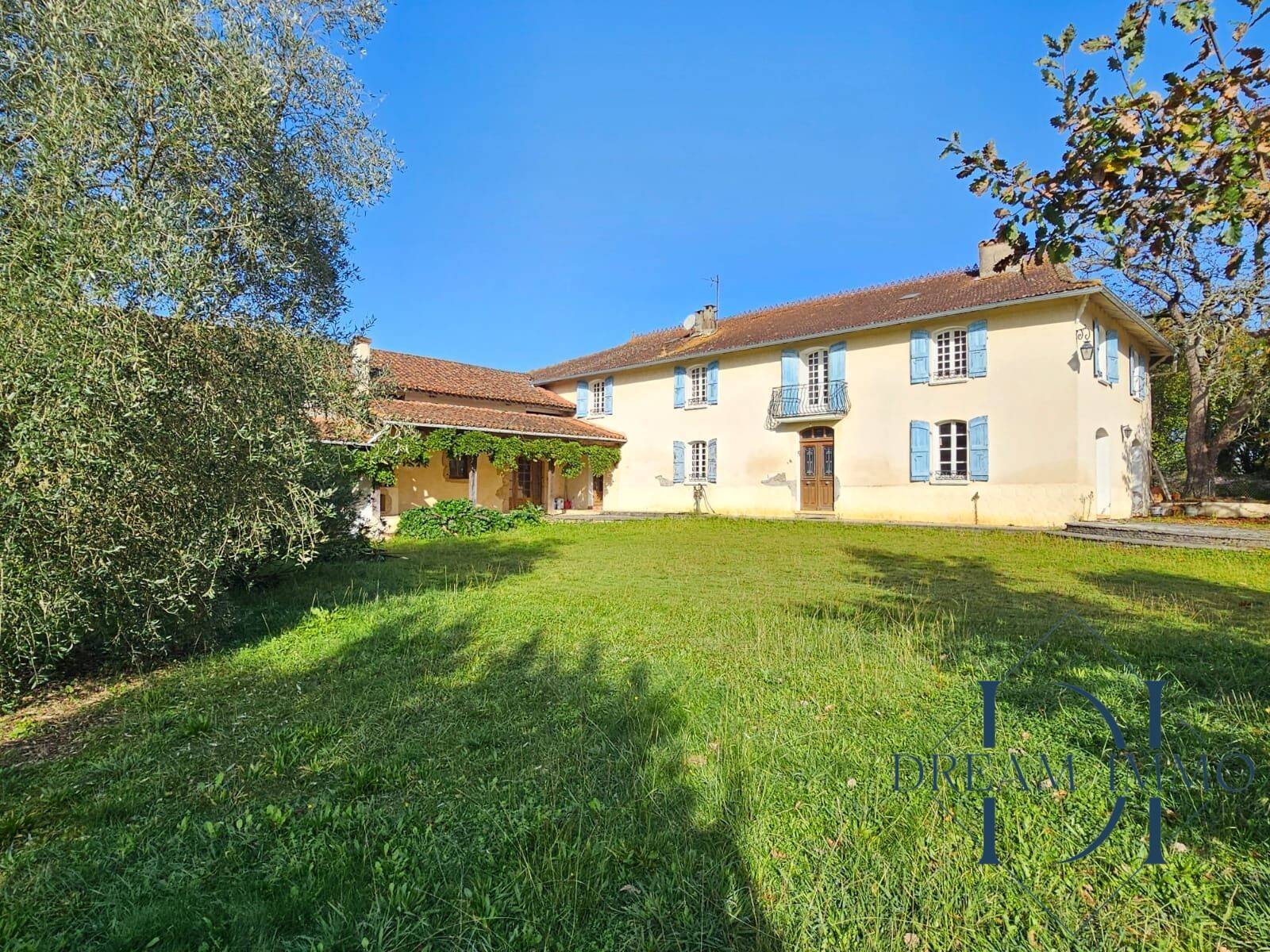 Maison à vendre, 380m², MIRANDE