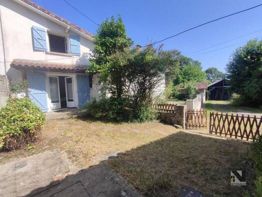 Maison à vendre 58 000 € 4 pièces 2 chambres 64 m² 184 m² de terrain Cussac 87150