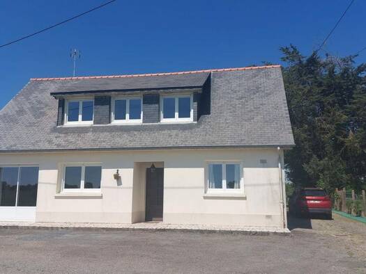 Maison à vendre 196 000 € 6 pièces 3 chambres 145 m² 1 875 m² de terrain Saulnières 35320