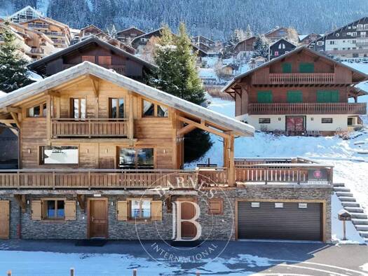 Chalet à vendre 1 530 000 € 7 pièces 5 chambres 165,7 m² 507 m² de terrain Châtel 74390