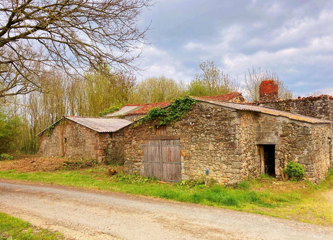 Maison à vendre, 2018m², LES LUCS SUR BOULOGNE