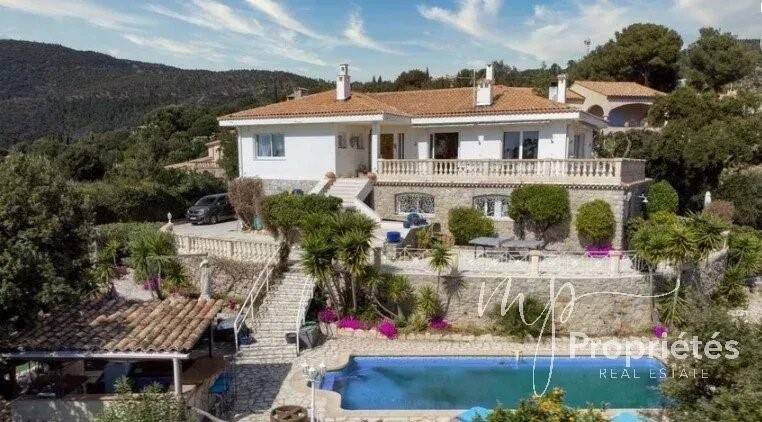Maison à vendre, 255m², RAYOL CANADEL SUR MER