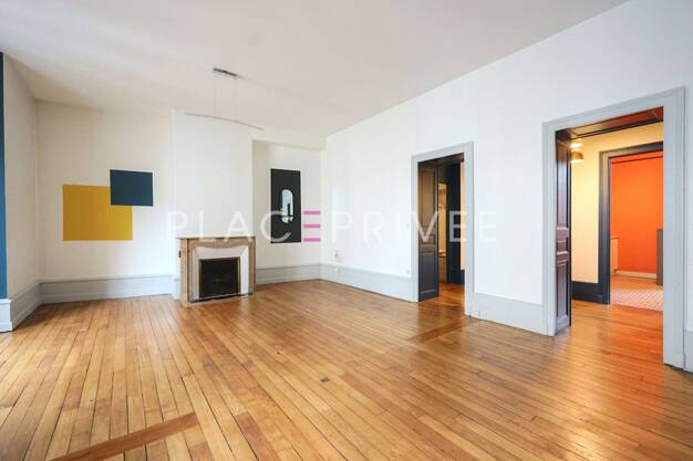 Appartement à vendre 210 000 € 4 pièces 3 chambres 130 m² Étage 1/3 Rive Gauche-La Madeleine Epinal 88000