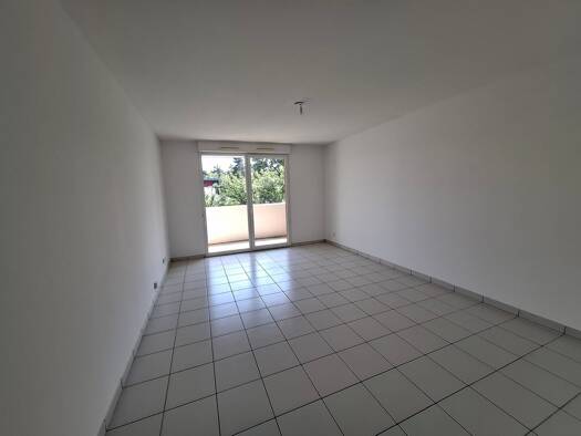 Appartement à louer 764 € 4 pièces 84,2 m² Étage 1/3 Sud Pfastatt 68120