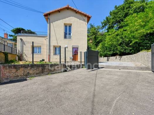 Maison à vendre 289 000 € 6 pièces 3 chambres 98 m² 2 060 m² de terrain Canal Givors 69700
