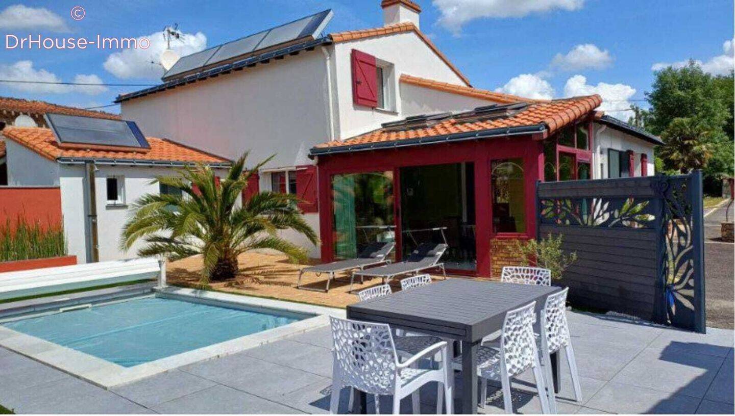 Maison à vendre, 131m², LEGE