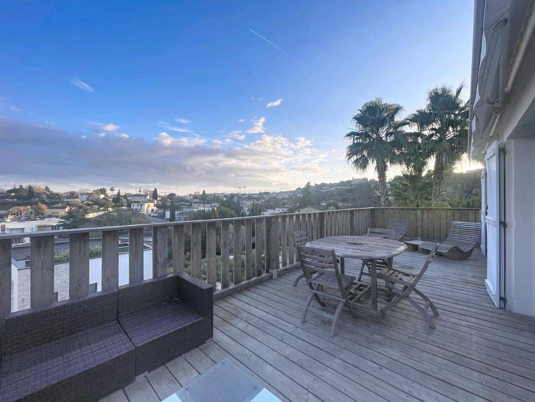 Maison à louer, 99m², ANTIBES