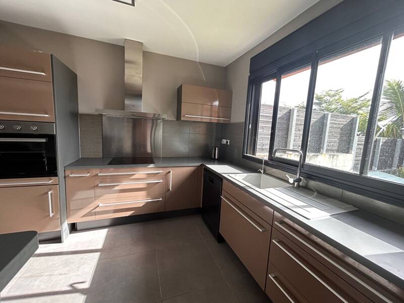 Maison à louer, 120m², LA POSSESSION