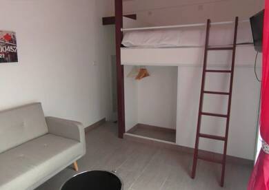 Appartement à louer 460 € 1 pièce 23 m² RDC Le Hameau Pau 64000