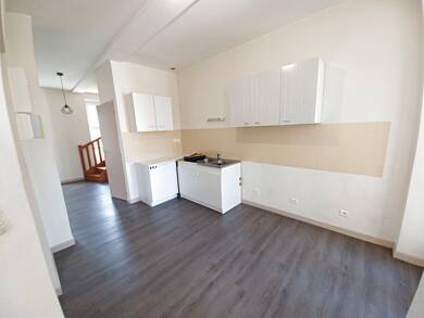 Duplex à louer 465 € 2 pièces 1 chambre 49 m² 1er étage Aurillac 15000
