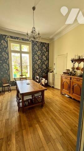 Maison à vendre, 210m², SAINT ETIENNE DE CHIGNY