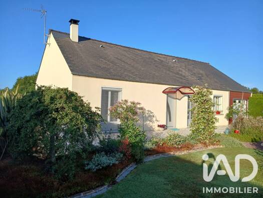 Maison de plain-pied à vendre 219 500 € 5 pièces 4 chambres 115 m² 1 092 m² de terrain Saint-Jean-d'Elle 50810