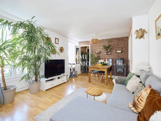 Appartement à vendre 259 000 € 3 pièces 2 chambres 66,82 m² Étage 1/2 Mirebeau Bourg-la-Reine 92340