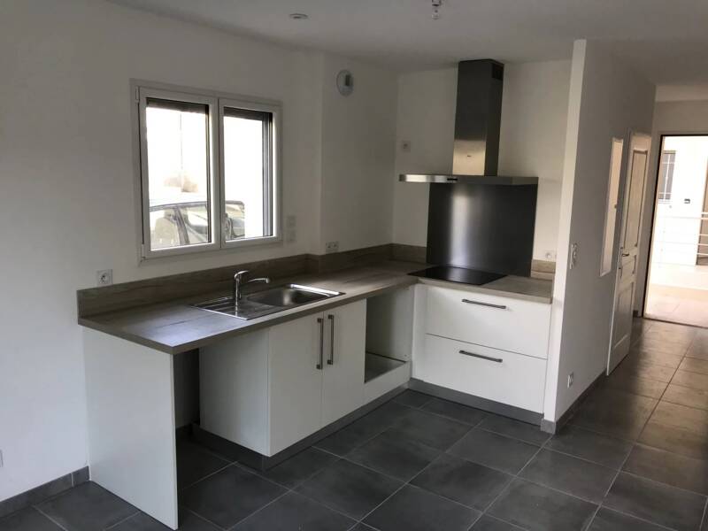 Maison à louer, 70m², MALAUCENE