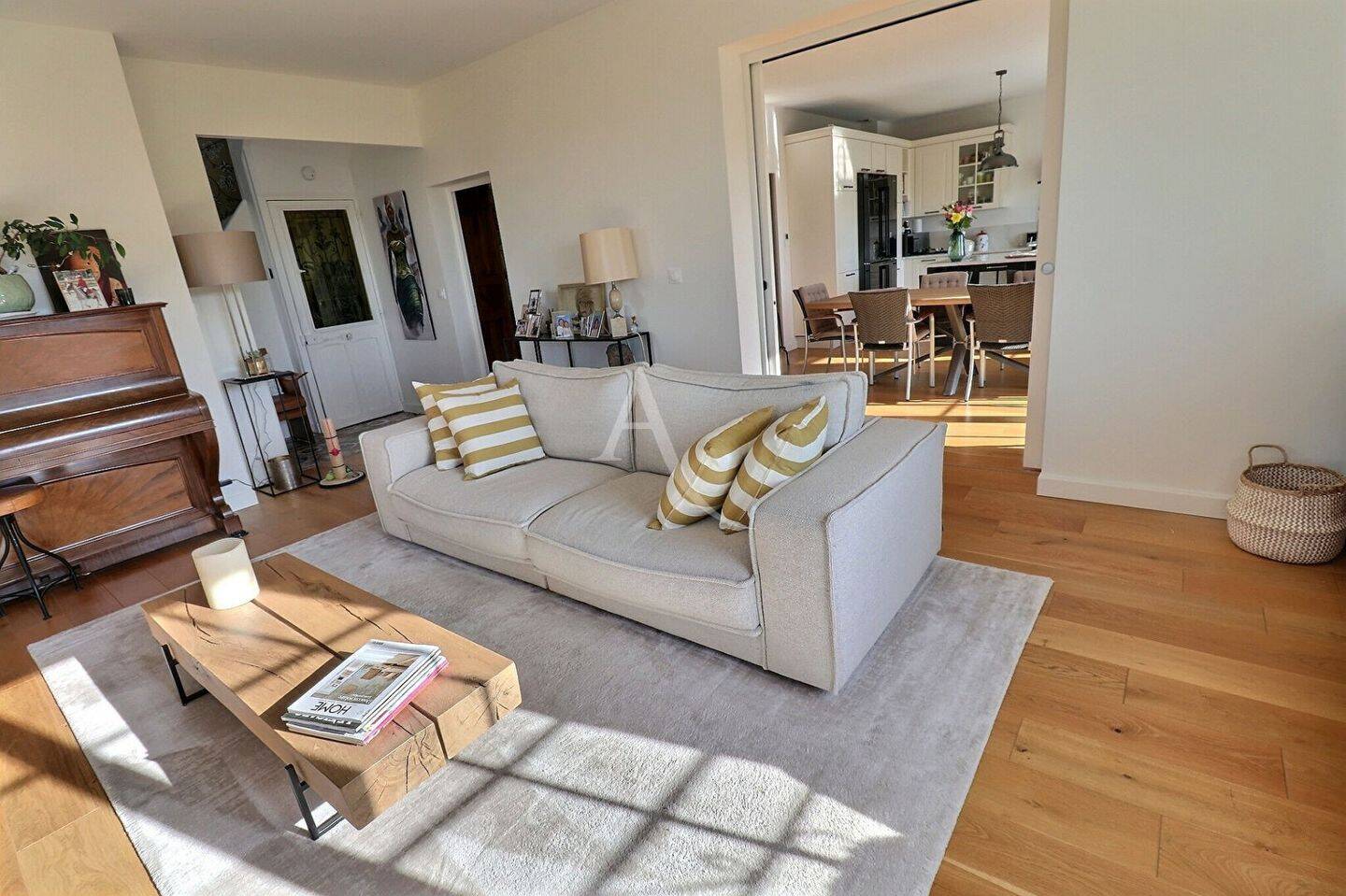 Maison à vendre, 245m², LA FRETTE SUR SEINE