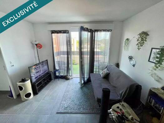 Appartement à vendre 160 000 € 2 pièces 1 chambre 40 m² Étage 3/4 Centre Les Angles 30133