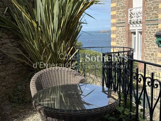 Appartement à vendre 551 250 € 2 pièces 1 chambre 48 m² RDC Port Blanc-Saint Enogat la Malouine Dinard 35800