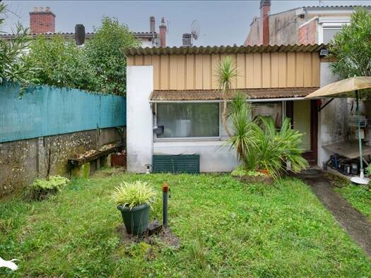 Immeuble à vendre 213 000 € 155 m² Saint-Vivien-de-Médoc 33590