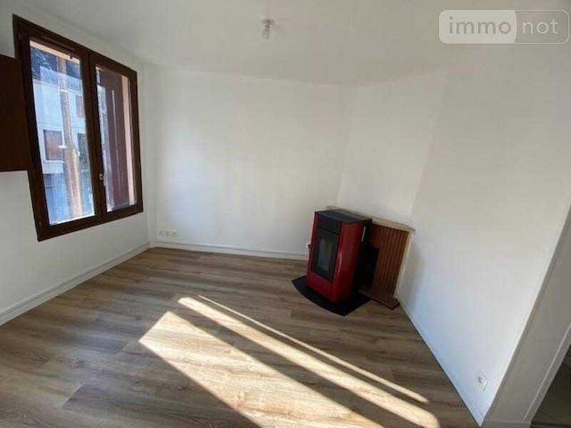 Maison à louer, 77m², CREPY